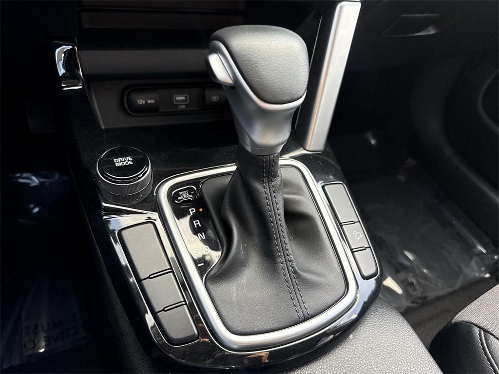 used 2023 Kia Seltos car, priced at $18,208