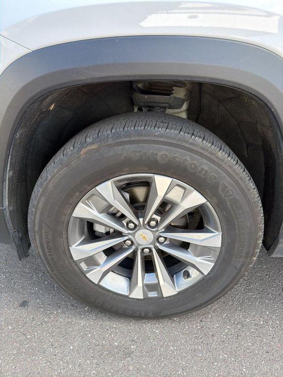 used 2025 Chevrolet Equinox car, priced at $22,000