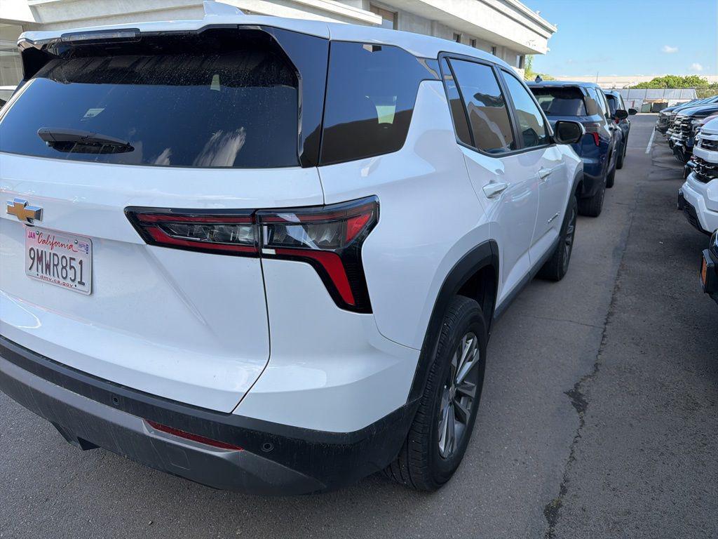 used 2025 Chevrolet Equinox car, priced at $22,000