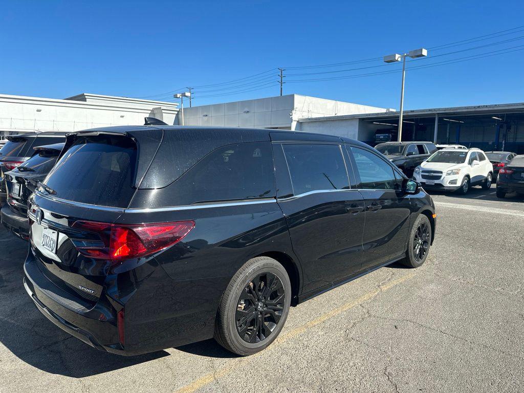 used 2025 Honda Odyssey car, priced at $35,674