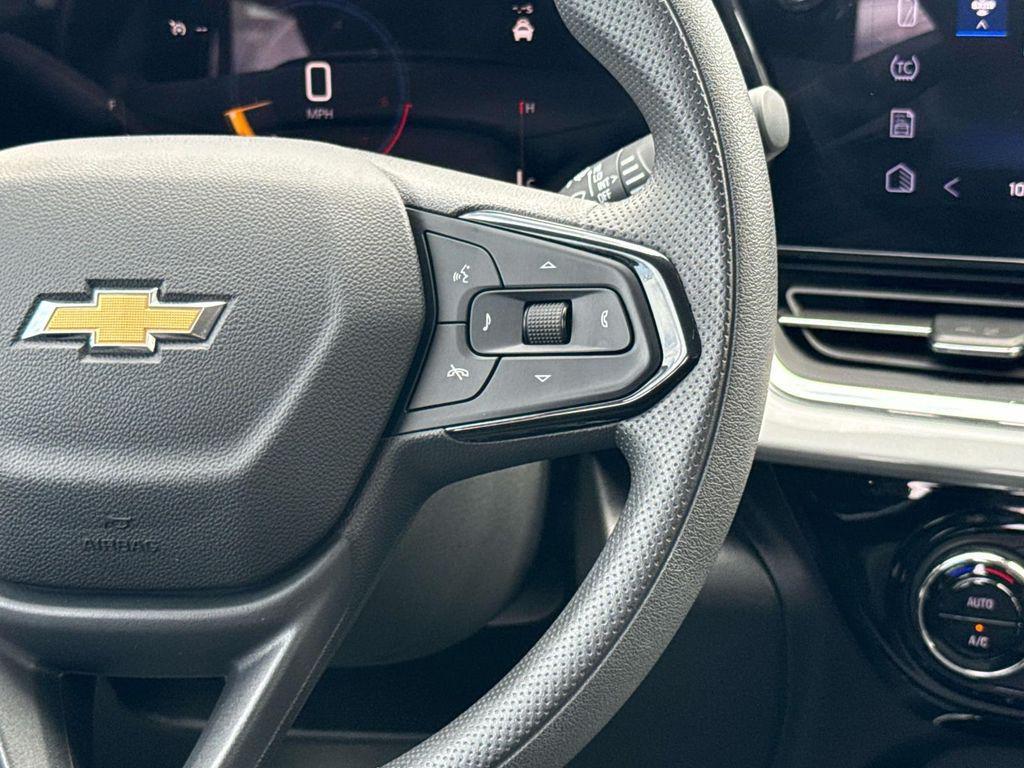 used 2025 Chevrolet Trax car, priced at $21,000