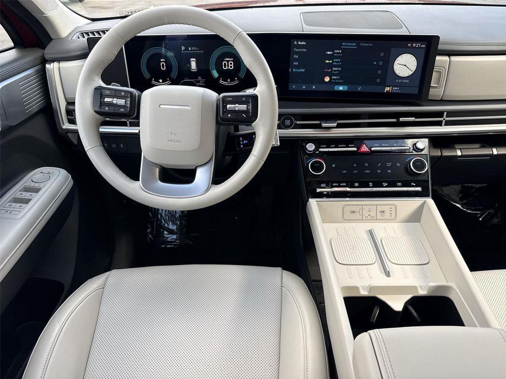 used 2025 Hyundai Santa Fe car, priced at $29,500