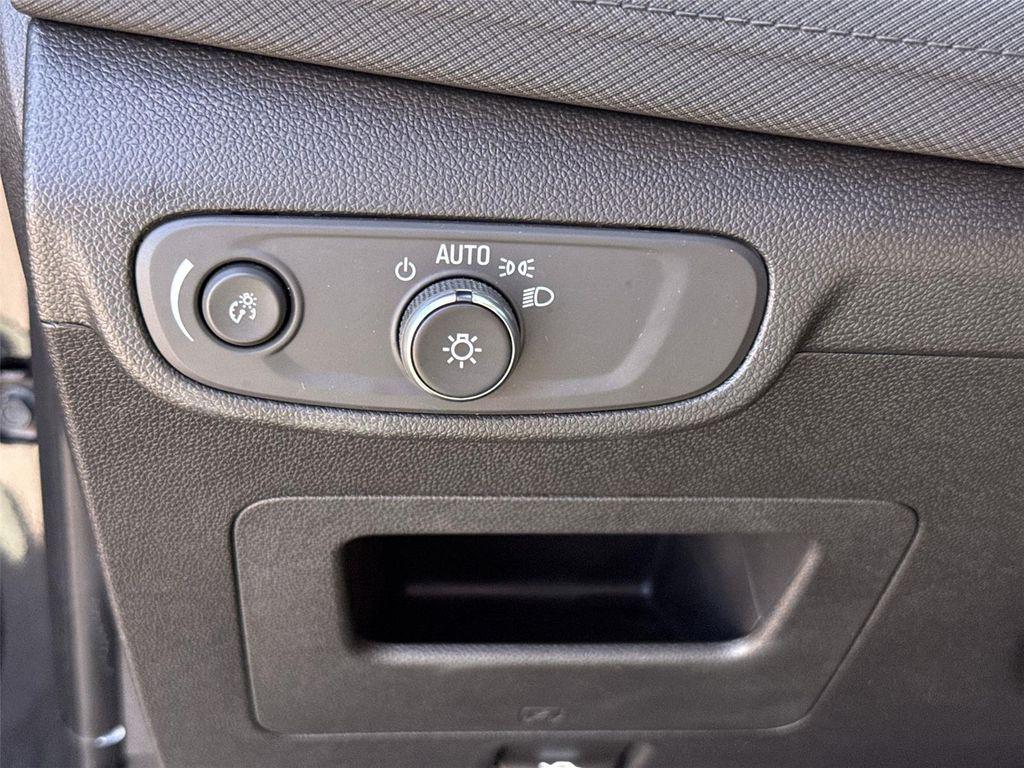 used 2025 Chevrolet TrailBlazer car, priced at $18,500