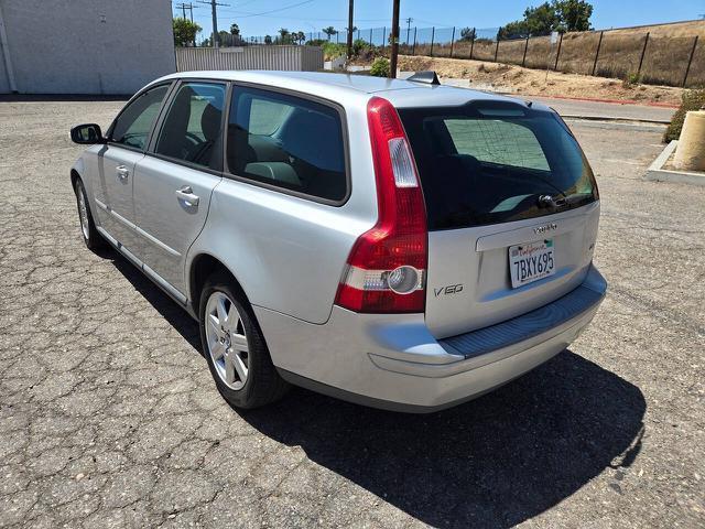 used 2007 Volvo V50 car, priced at $4,199