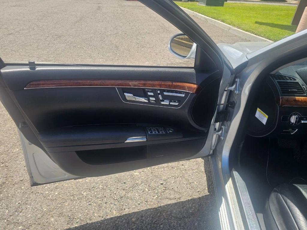 used 2007 Mercedes-Benz S-Class car, priced at $7,995