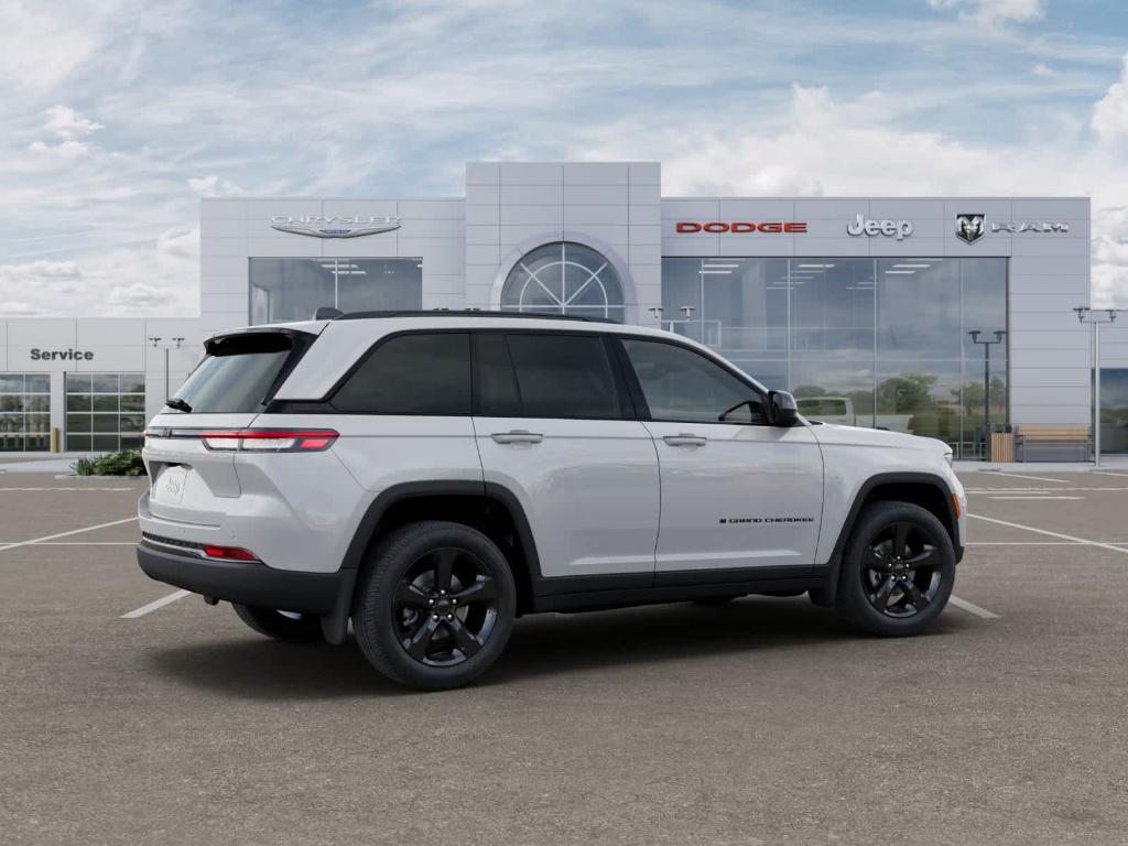 new 2025 Jeep Grand Cherokee car, priced at $43,955