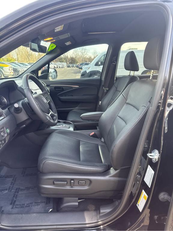 used 2022 Honda Passport car, priced at $27,975