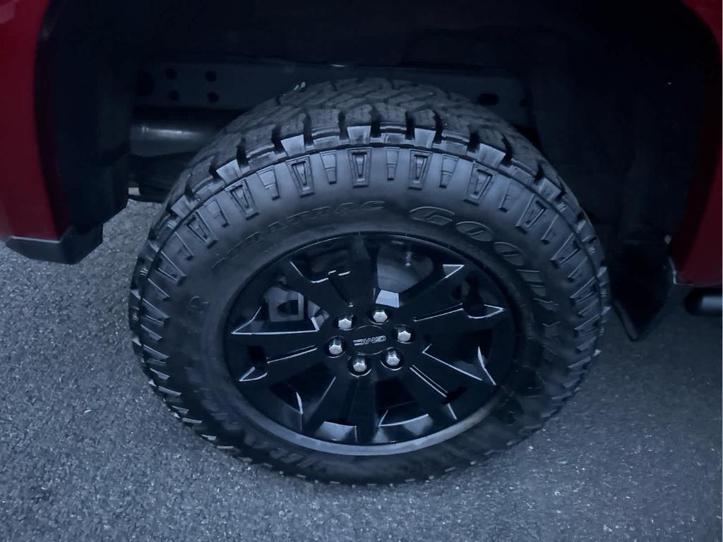 used 2022 GMC Canyon car, priced at $30,875