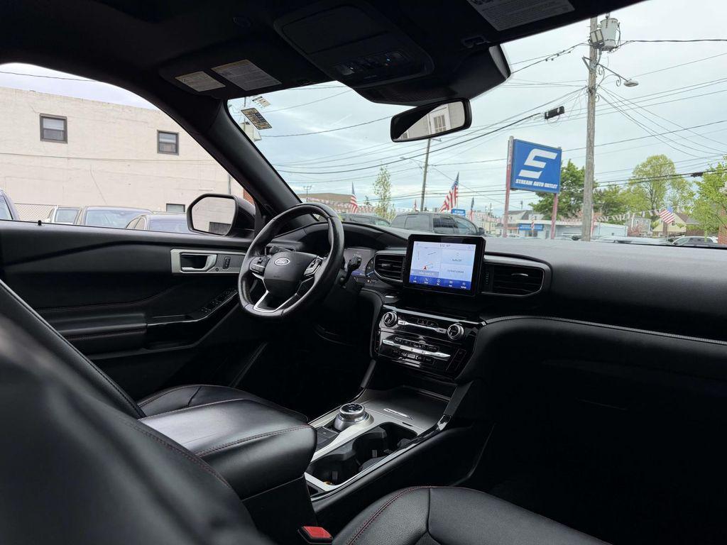 used 2022 Ford Explorer car, priced at $28,017