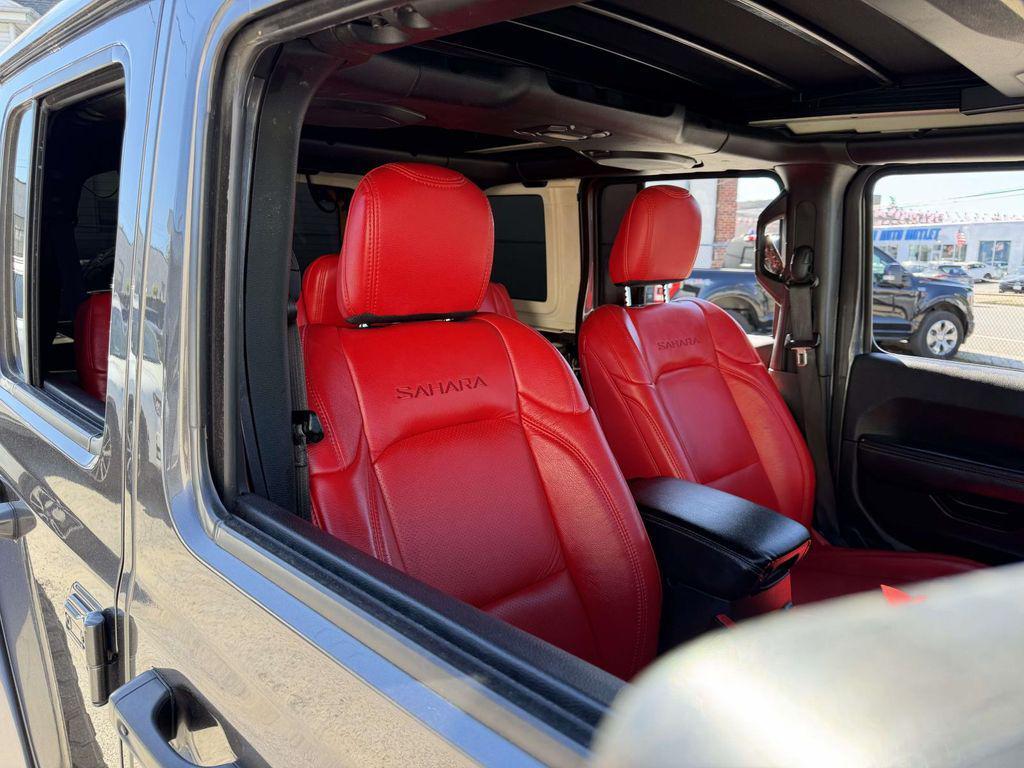 used 2022 Jeep Wrangler Unlimited car, priced at $30,387