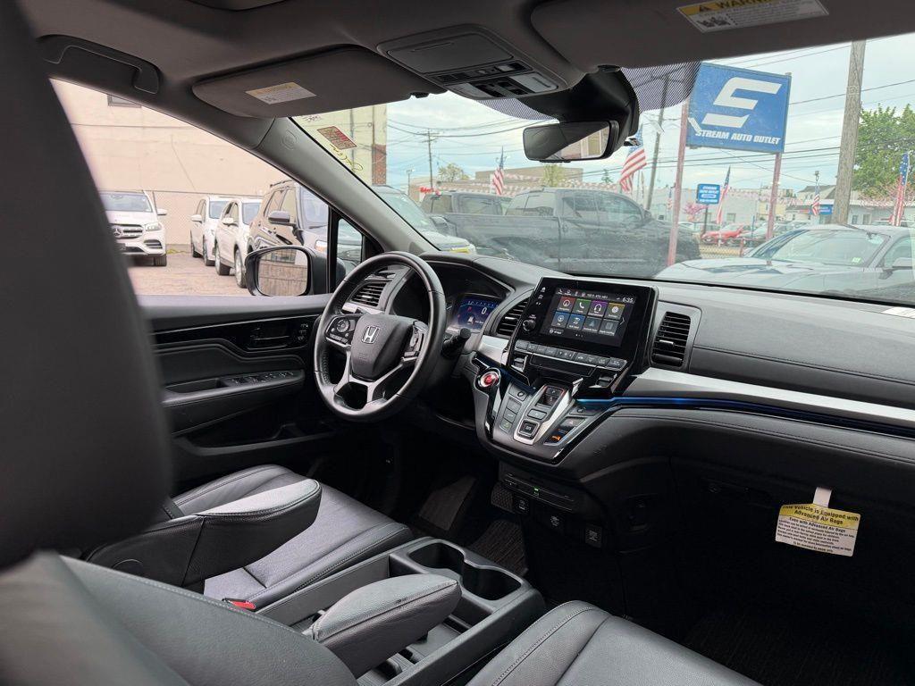 used 2023 Honda Odyssey car, priced at $37,437