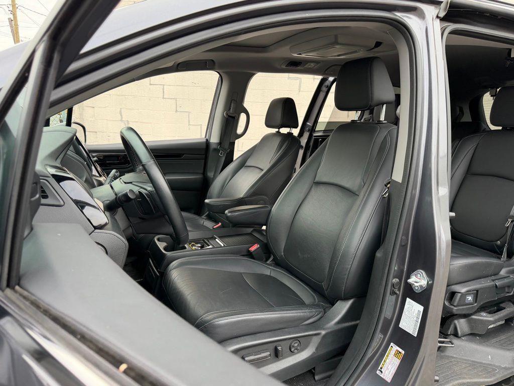 used 2023 Honda Odyssey car, priced at $37,437