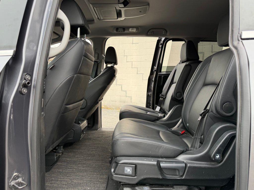 used 2023 Honda Odyssey car, priced at $37,437