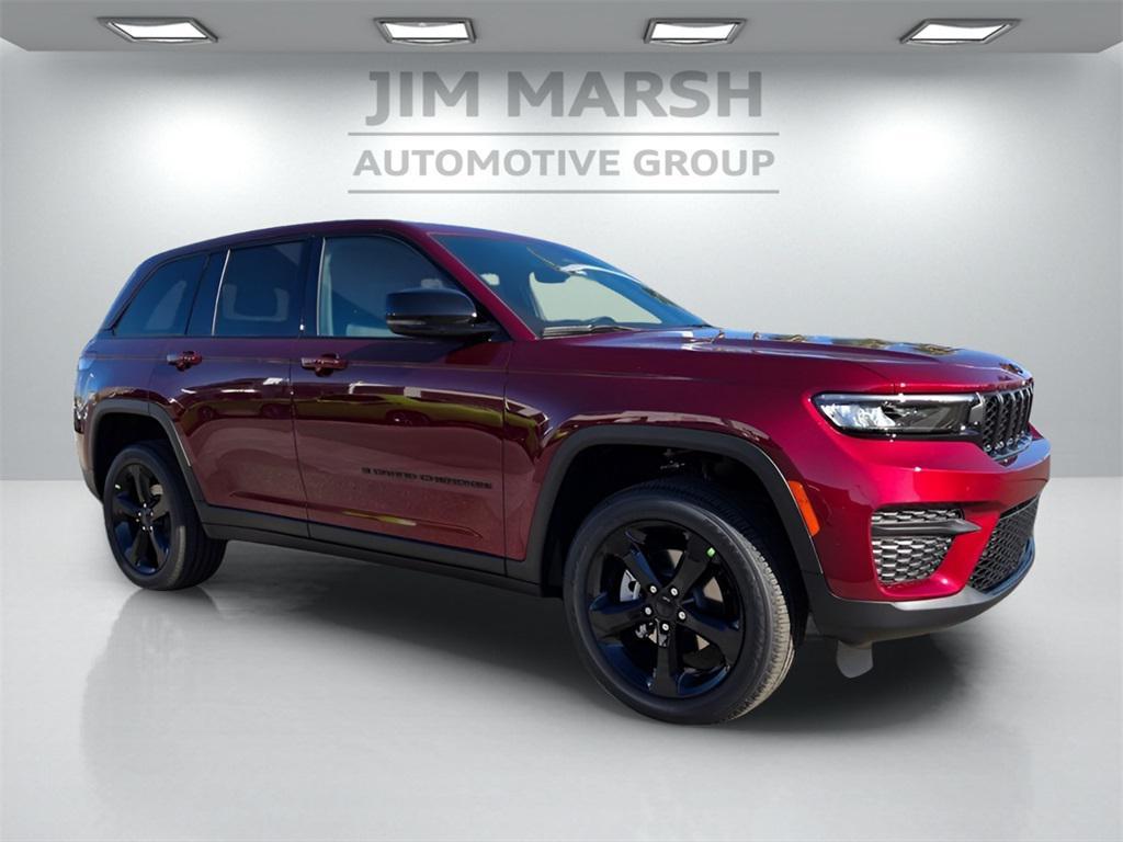 new 2025 Jeep Grand Cherokee car, priced at $37,625