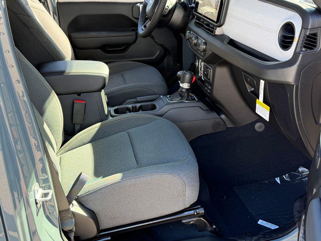 new 2026 Jeep Gladiator car, priced at $48,668