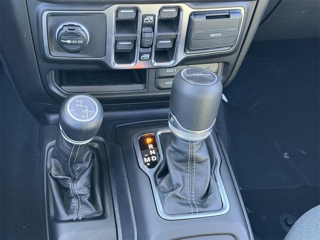 new 2026 Jeep Gladiator car, priced at $49,120