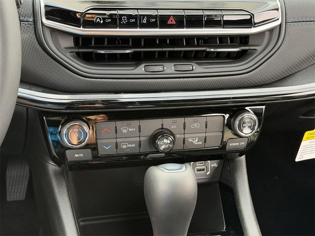 new 2026 Jeep Compass car, priced at $32,080