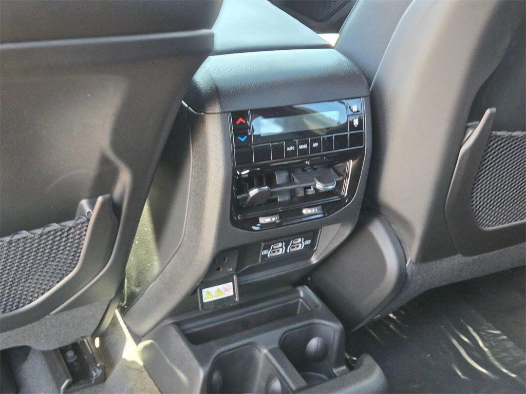 new 2025 Jeep Grand Cherokee L car, priced at $42,870