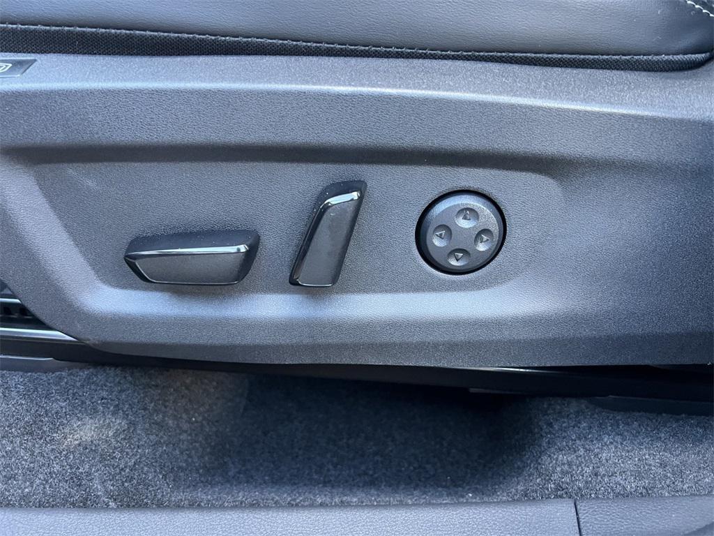 used 2025 Nissan Murano car, priced at $39,134