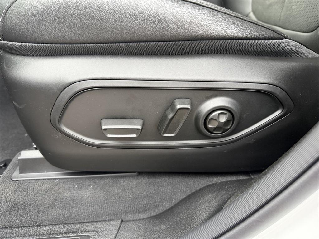 new 2025 Jeep Grand Cherokee car, priced at $36,385