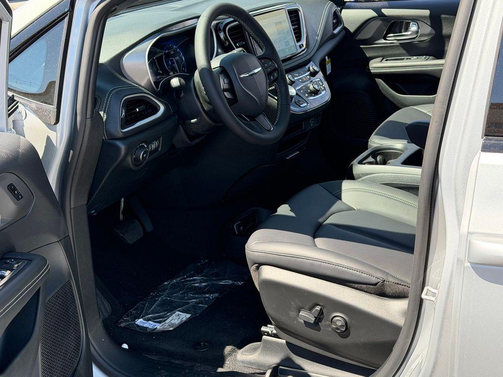 new 2026 Chrysler Pacifica car, priced at $42,733