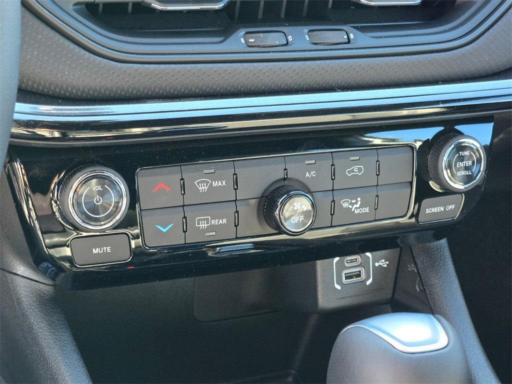 new 2026 Jeep Compass car, priced at $28,685