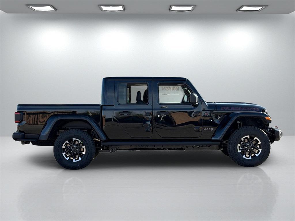 new 2026 Jeep Gladiator car, priced at $64,105