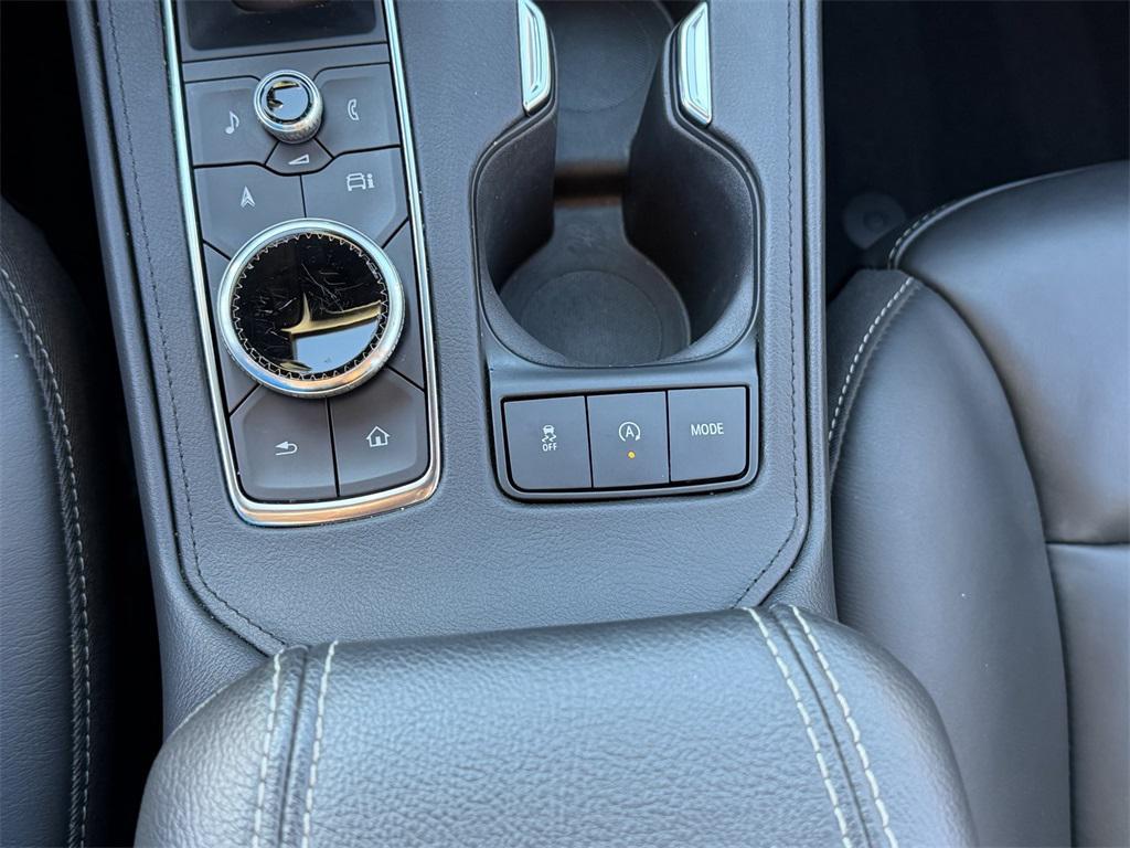 used 2024 Cadillac XT4 car, priced at $30,201