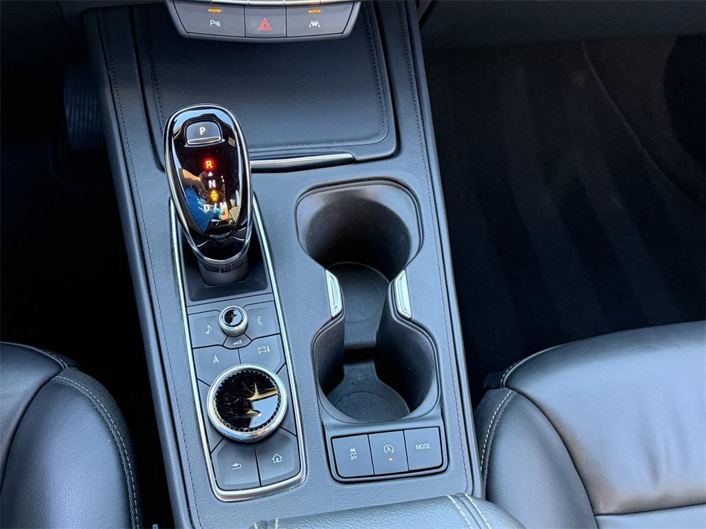 used 2024 Cadillac XT4 car, priced at $30,201