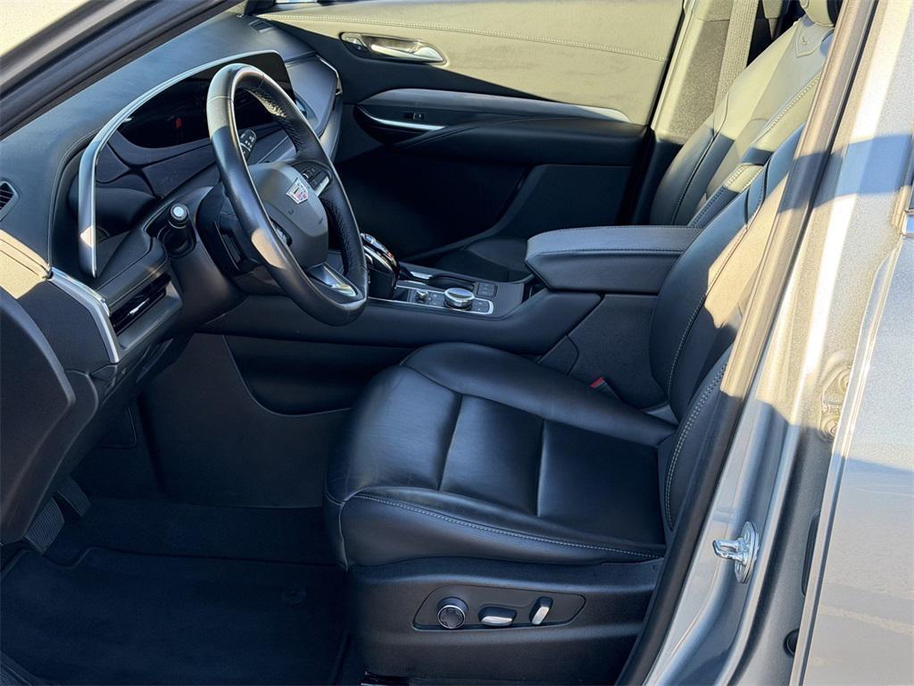 used 2024 Cadillac XT4 car, priced at $30,201