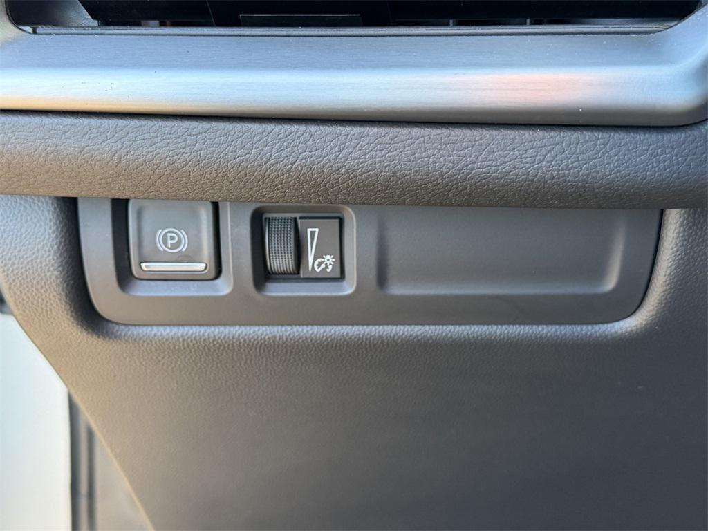 used 2024 Cadillac XT4 car, priced at $30,201