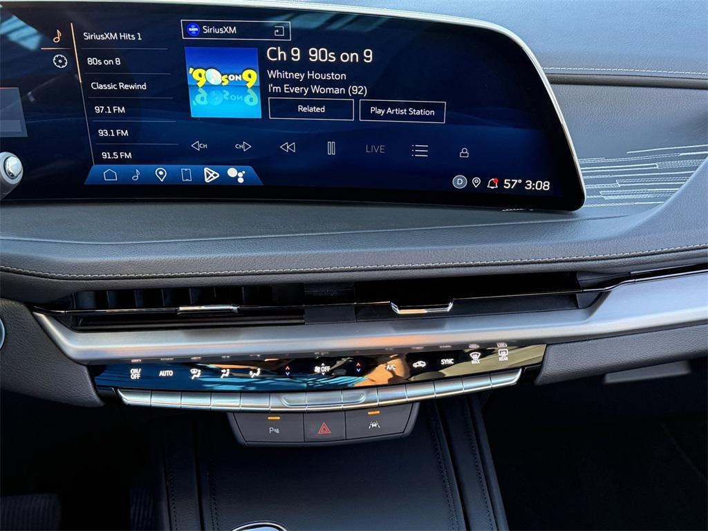 used 2024 Cadillac XT4 car, priced at $30,201