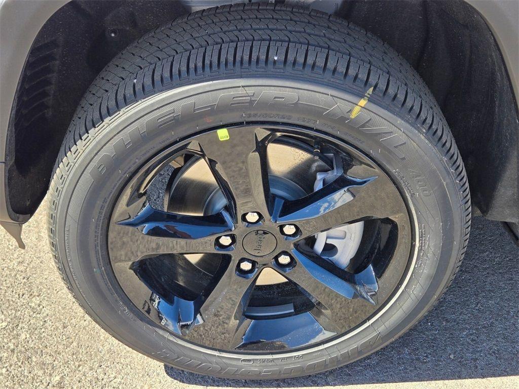 new 2025 Jeep Grand Cherokee L car, priced at $39,325