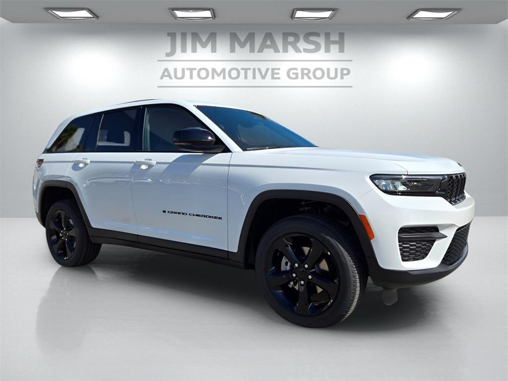 new 2025 Jeep Grand Cherokee car, priced at $40,530