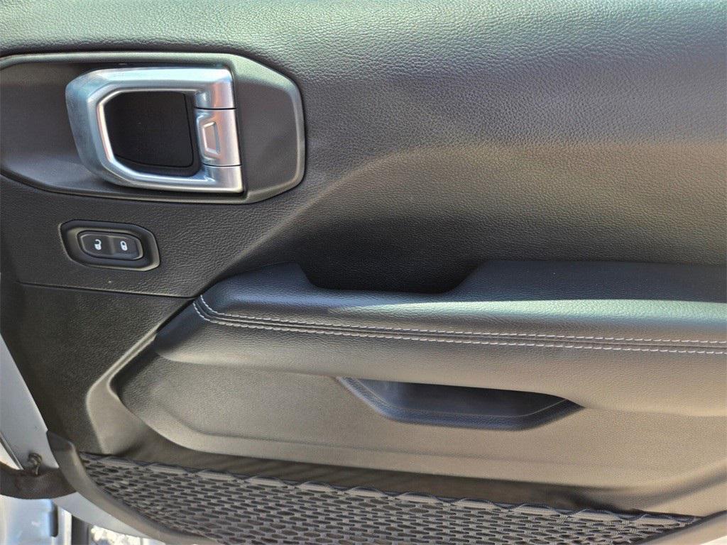 used 2023 Jeep Gladiator car, priced at $28,346