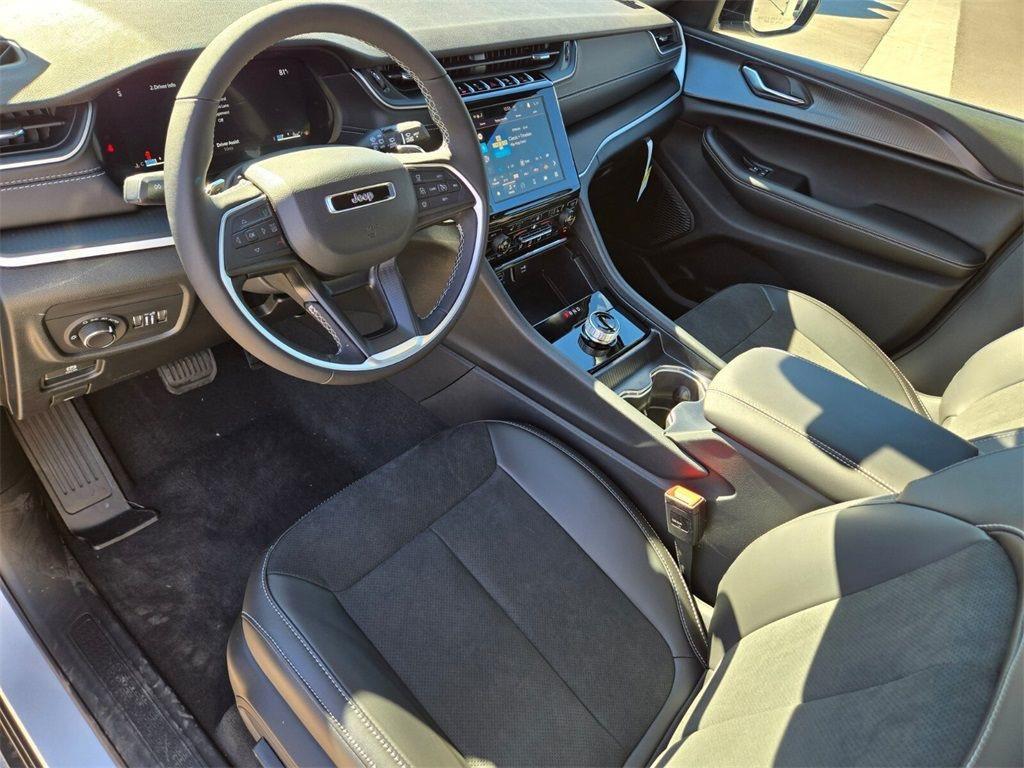 new 2025 Jeep Grand Cherokee car, priced at $39,353