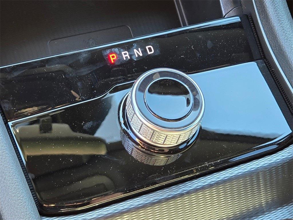 new 2025 Jeep Grand Cherokee car, priced at $39,353