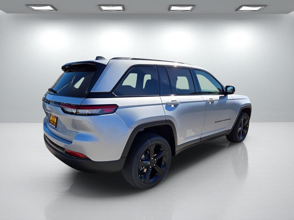new 2025 Jeep Grand Cherokee car, priced at $39,353