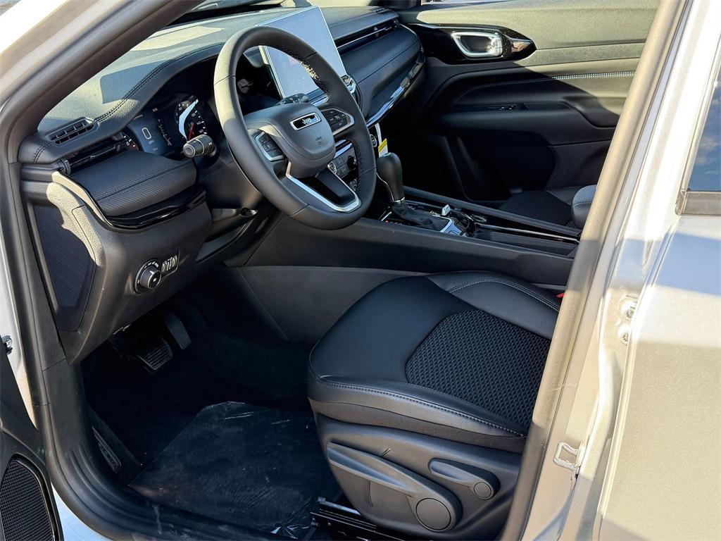 new 2026 Jeep Compass car, priced at $32,080