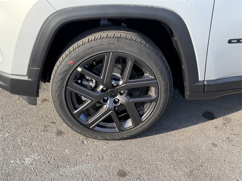 new 2026 Jeep Compass car, priced at $32,080