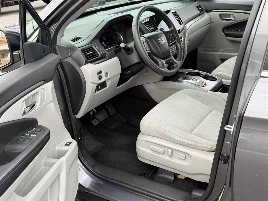 used 2021 Honda Pilot car, priced at $24,560