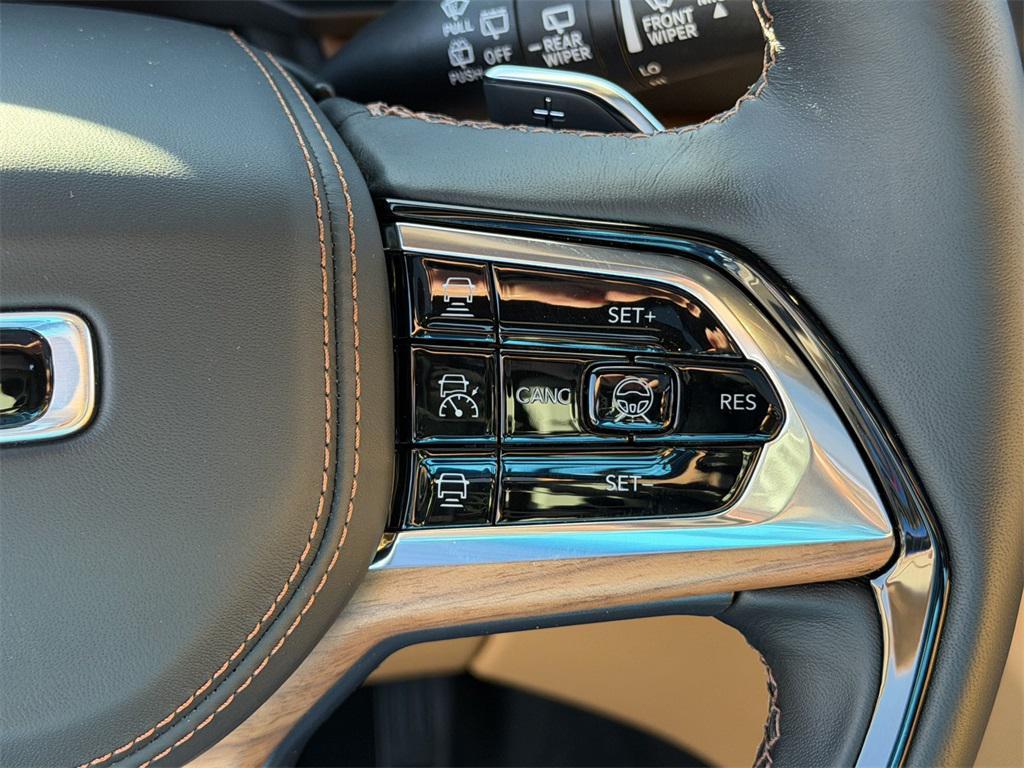 new 2025 Jeep Grand Cherokee car, priced at $62,986