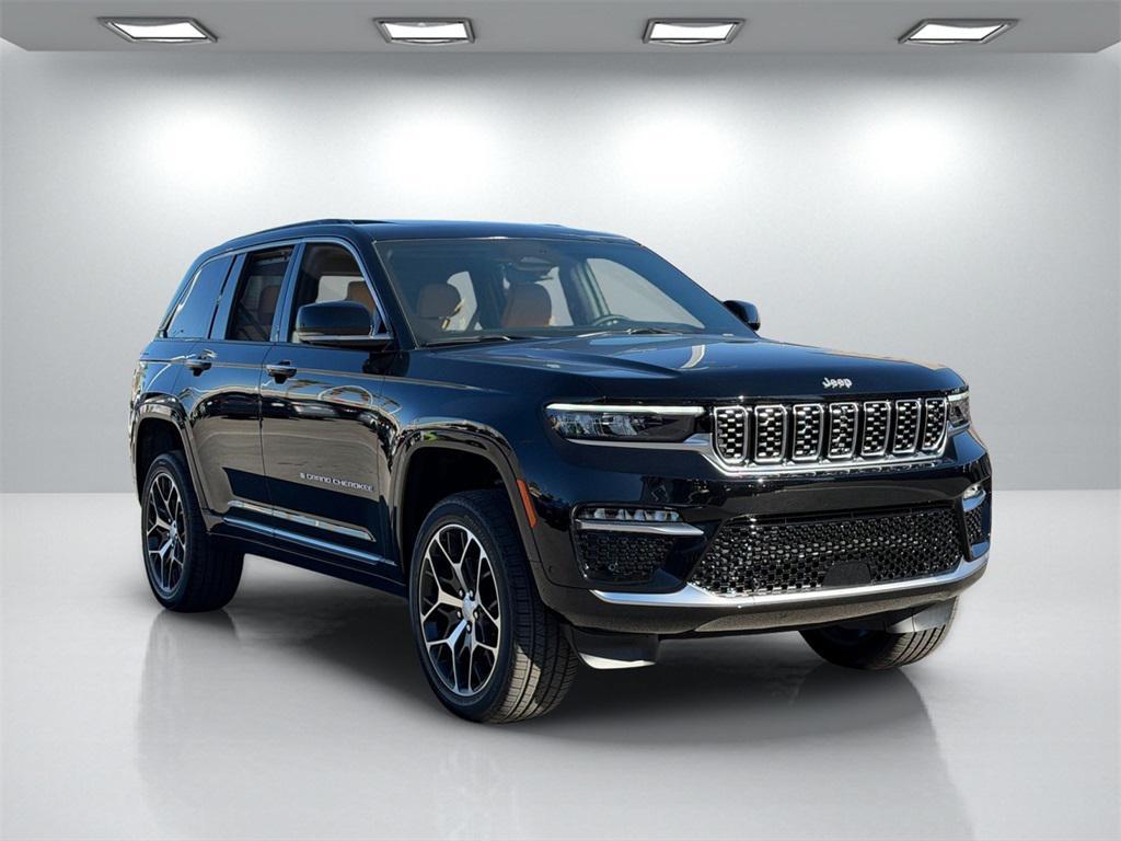 new 2025 Jeep Grand Cherokee car, priced at $62,986