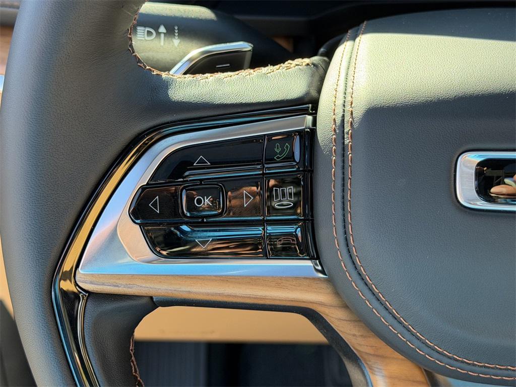 new 2025 Jeep Grand Cherokee car, priced at $62,986