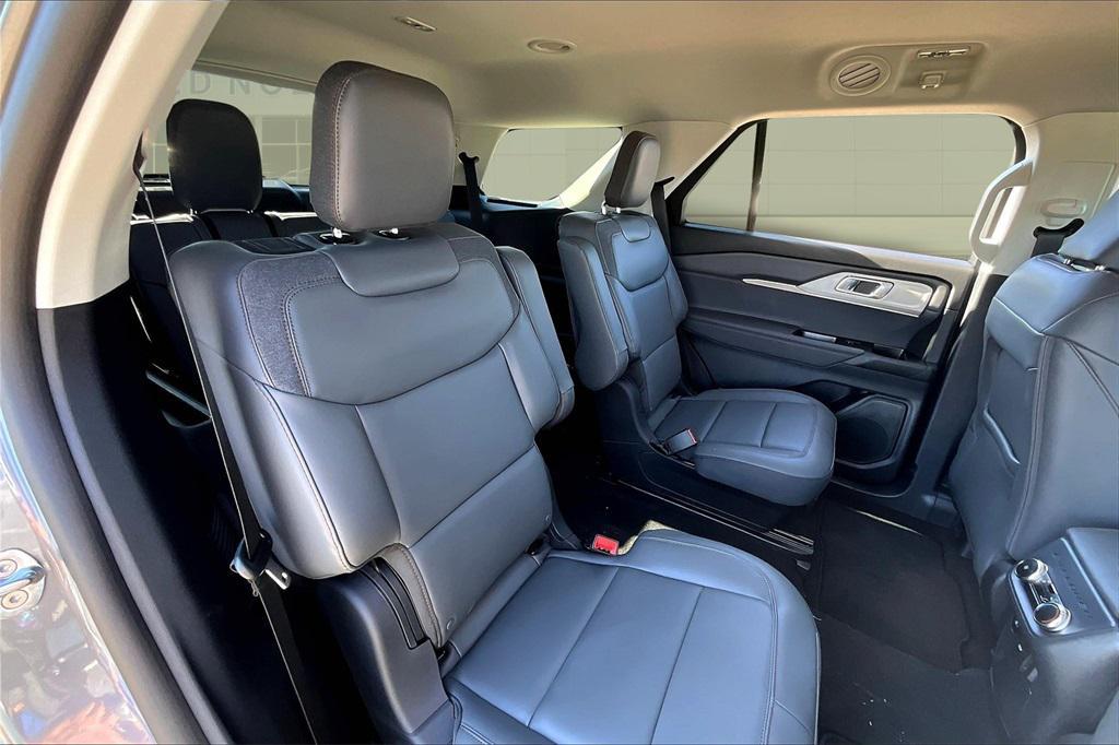 new 2025 Ford Explorer car, priced at $45,155