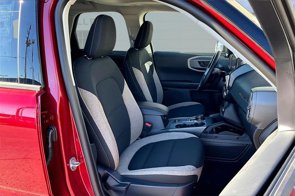 new 2025 Ford Bronco Sport car, priced at $39,656