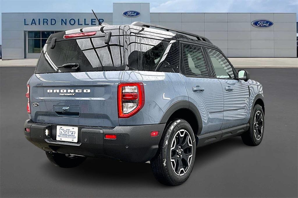 new 2025 Ford Bronco Sport car, priced at $40,853