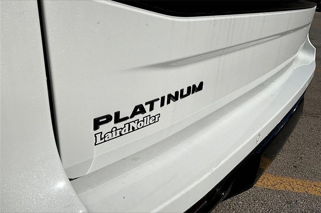 new 2025 Ford Expedition car, priced at $79,999