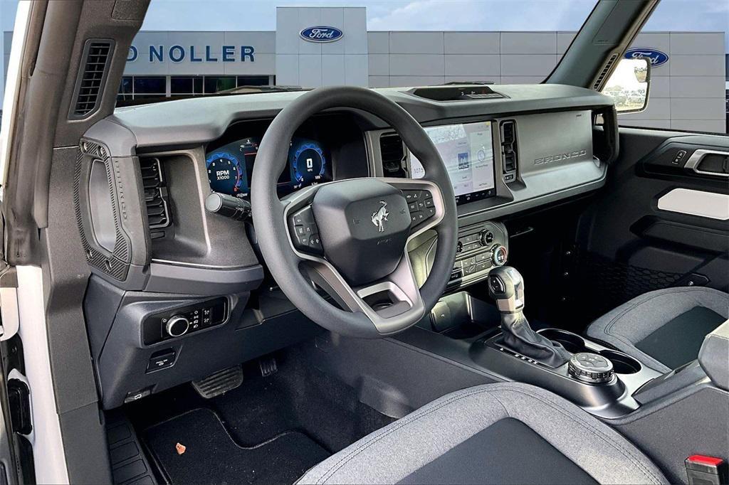 new 2025 Ford Bronco car, priced at $38,639