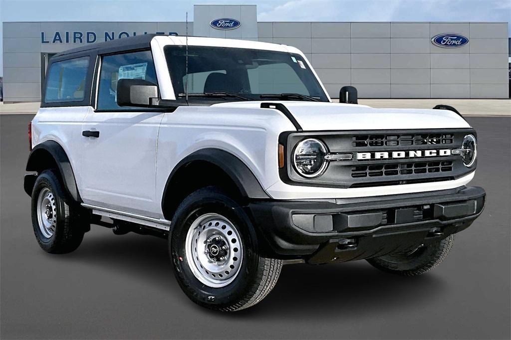 new 2025 Ford Bronco car, priced at $38,639